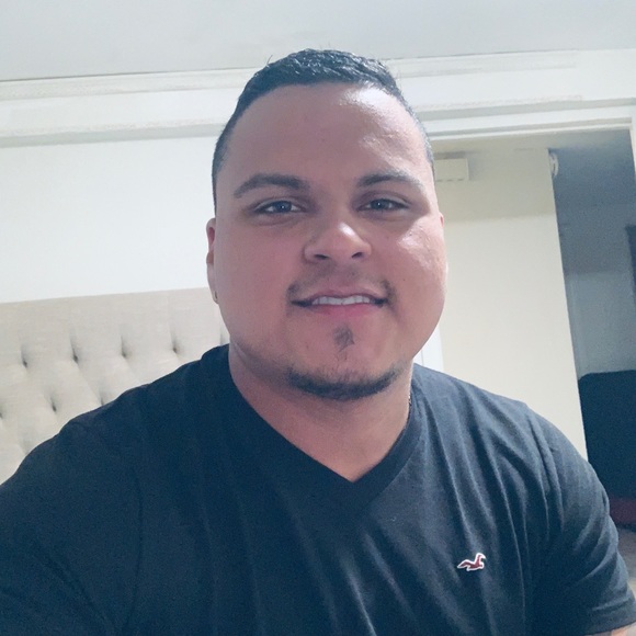 Meet your Posher, Carlos - Picture 1 of 1